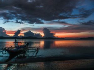 Banka-at-sunset-Port-Barton-Palawan-Philippines