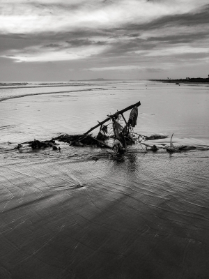 Beach-debris-Kalianda-Sumatra-Indonesia