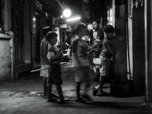 Boys-in-the-alley-Ho-Chi-Mnih-City-Vietnam