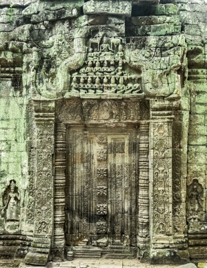 Carved-stone-doorway-Angkor-Wat-Cambodia
