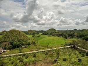 Chocolate-Hills-3-Central-Bohol-Philippines.