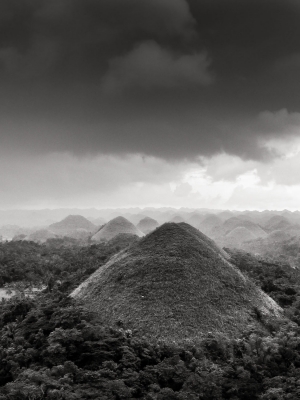 Chocolate-Hills-Central-Bohol-Philippines