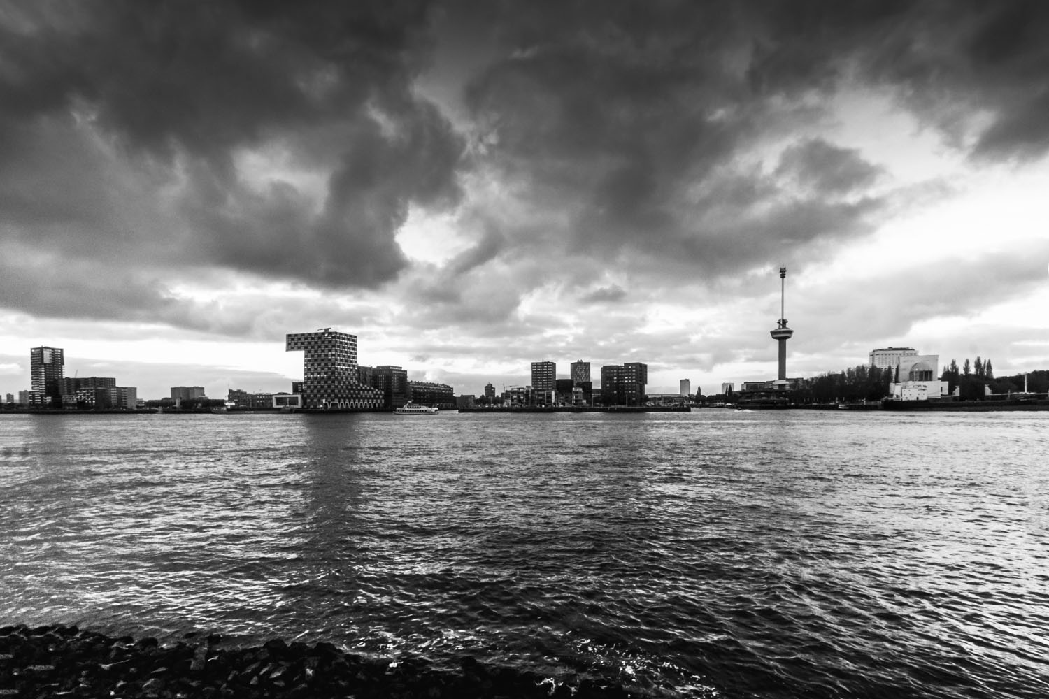 City-skyline-Rotterdam-The-Netherlands