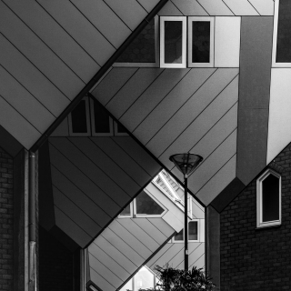 Cube-shaped-houses-Rotterdam-Netherlands