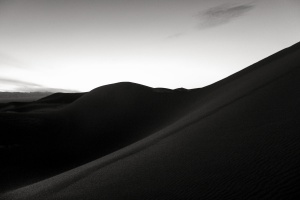 Dark-sand-dunes-of-the-Gobi-Desert-Mongolia