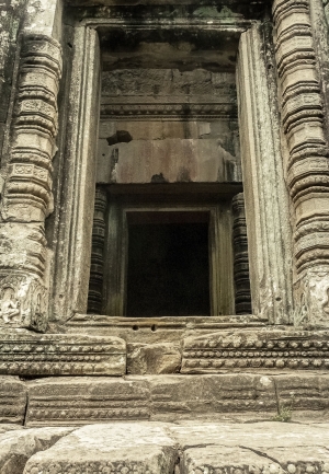 Doorways-Angkor-Wat-Cambodia