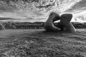 Giant-installation-Yorkshire-Sculpture-Park-West-Bretton-England