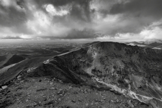 High-mountain-ridge-Mount-Snowdon