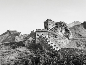 Looking-up-toward-watchtowers-on-the-Great-Wall-of-China