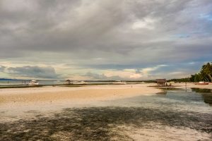 Low-tide-Doljo-beach-Visayas-Philippines