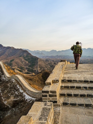 Man-walking-on-the-Great-Wall-of-China