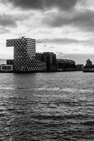 Modern-architecture-on-waterfront-Rotterdam-Netherlands