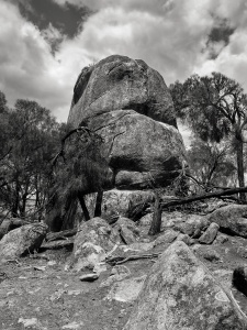 Outback-Rock-formations-South-Western-Australia