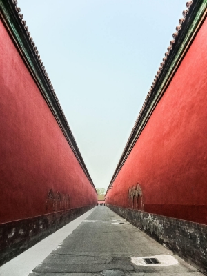 High-perimeter-walls-the-Forbidden-City-Beijing-China
