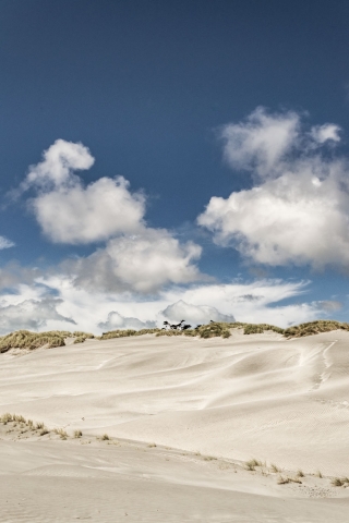 Sand-dunes-Wharariki-beach-South-Island-New-Zealand