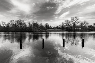 Serpentine-lake-Hyde-park-London-England
