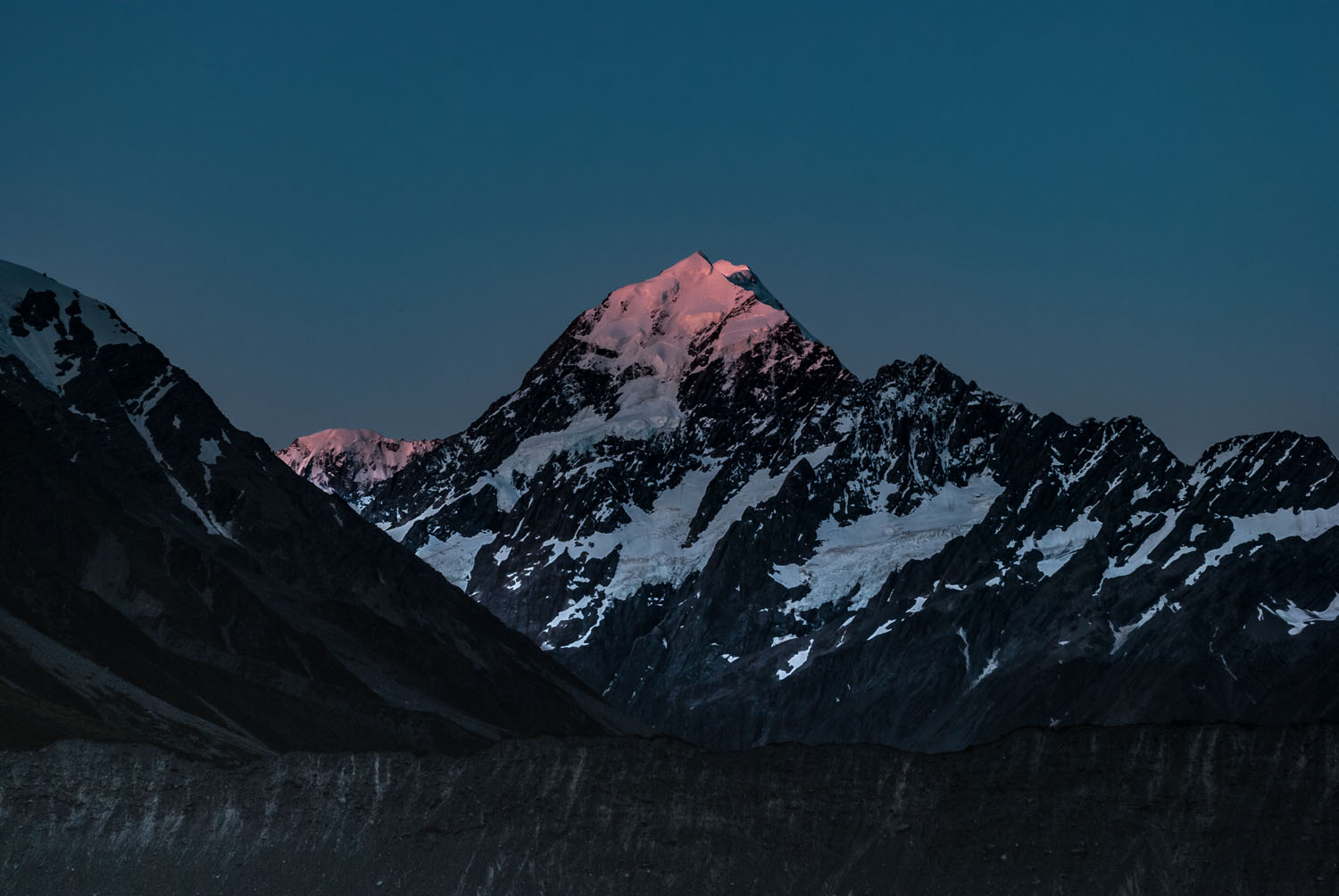 Aoraki Mount Cook Photo Sesh | NZ | Wandering & Capturing | Wemooch