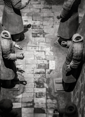 Terracotta-Army-from-above-Lintong-Xi&#039;an-China